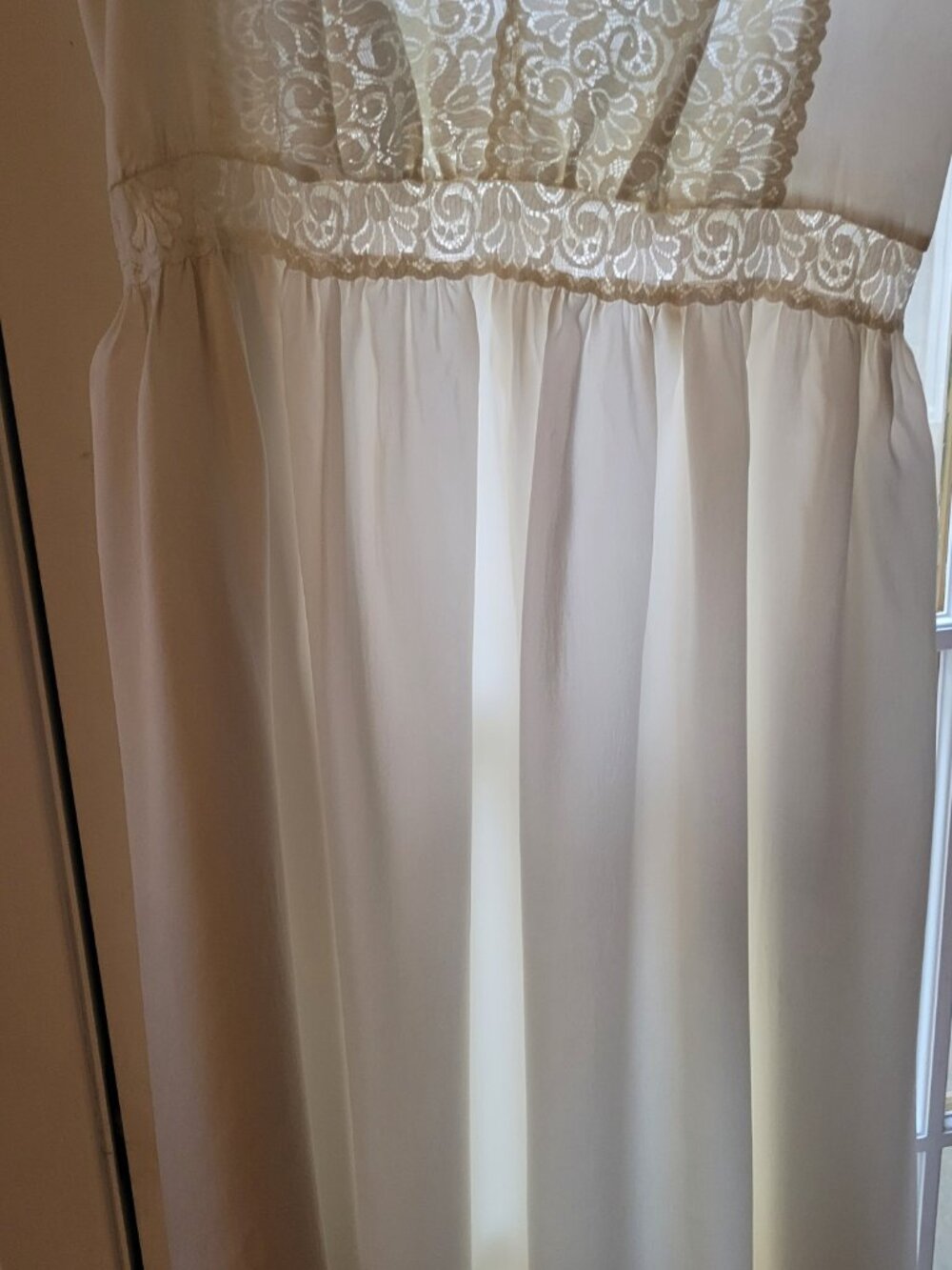 Fishers finery sz M silk and lace nightgown nwot - Picture 5 of 7